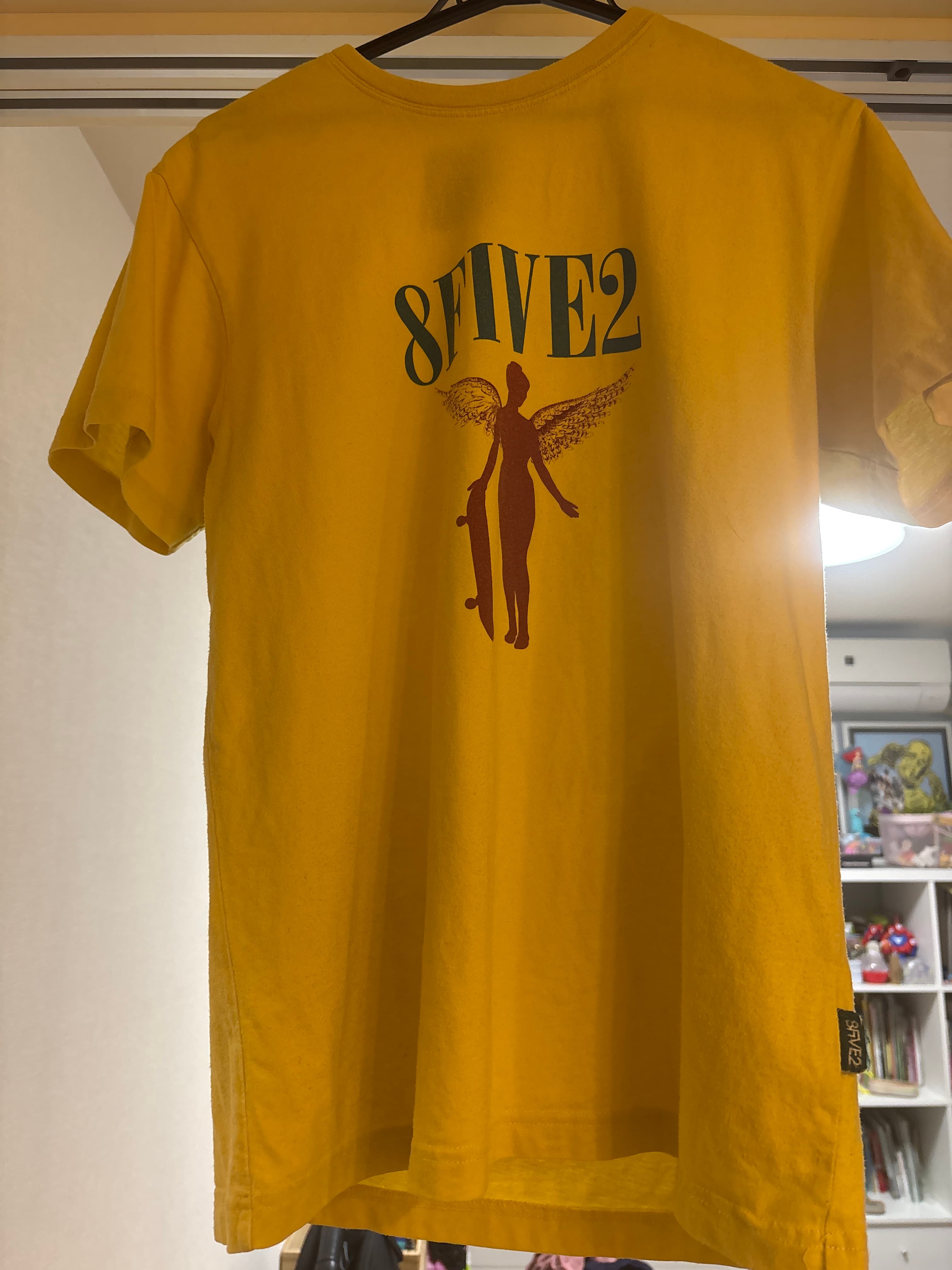 8FIVE2 エンジェル スケボー デザイン Tシャツ Sサイズ 黄色 - Image 1